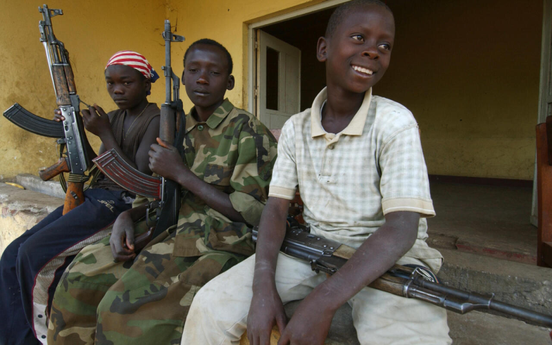 Enfants dans les groupes armes